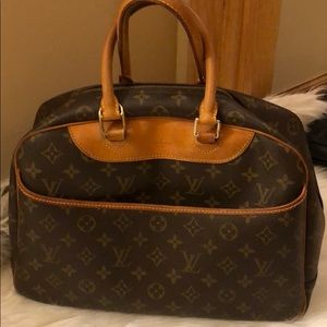 Authentic Vintage Louis Vuitton Deauville Handbag